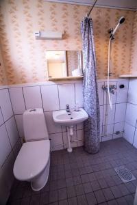 Arctic Guesthouse & Igloos - 8