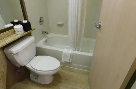 Quality Inn Colchester - 48