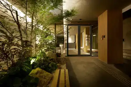 Tsuki Tokyo - 1