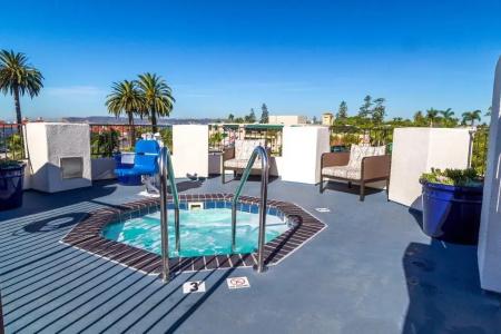 Coronado Beach Resort - 9