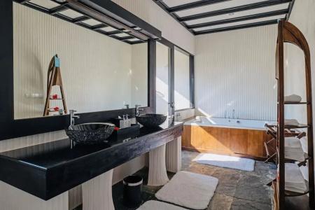 Hideaway Beach Resort & Spa - 69