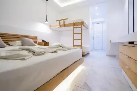 Lardos Bay - 37