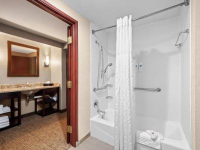 Arbor Inn and Suites - 7