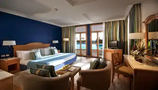 Reef Oasis Beach Resort - 3