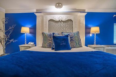 The Anniversary Inn - - 120