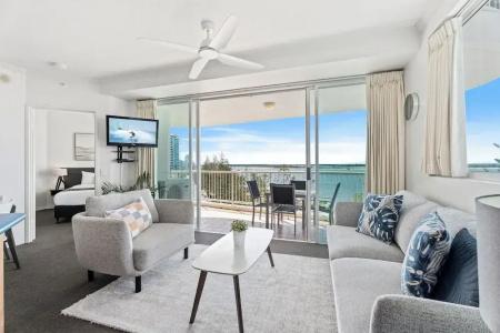 Crystal Bay On The Broadwater - 230