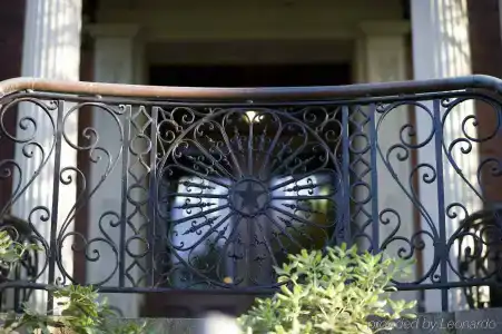 Wentworth Mansion - 9