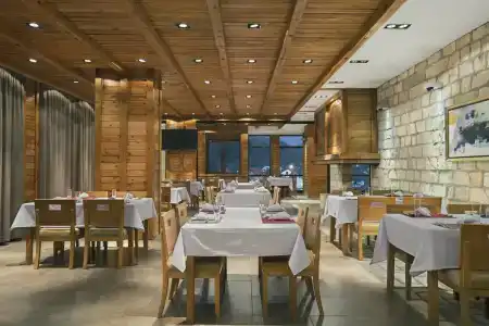 Four Points by Sheraton Kolasin - 26