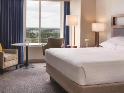 Hyatt Regency - 62