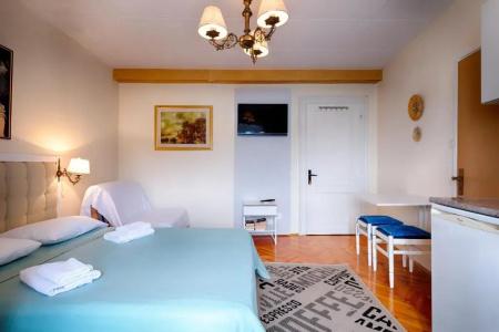 Mira Sea Front Guesthouse - 63