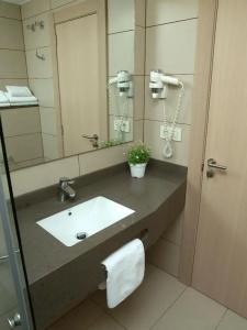 Almirall Apartaments - 20