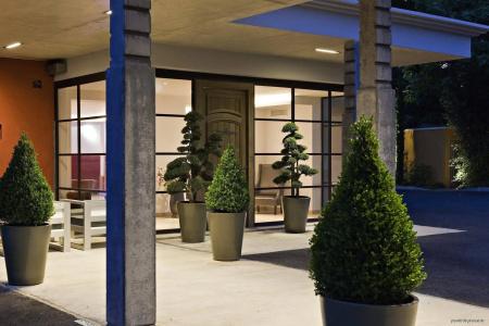 Best Western Plus Le Lavarin - 0