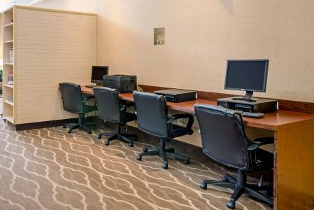 Comfort Suites North - 21