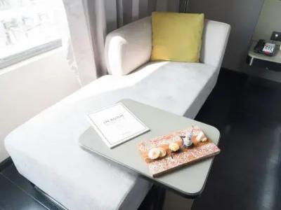 Novotel Chennai Chamiers Road - 49