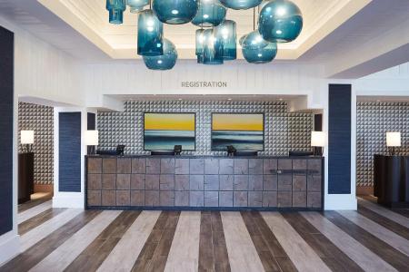 The Waterfront Beach Resort, A Hilton - 32