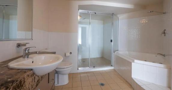 Broadbeach Savannah - 114