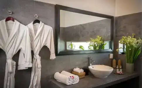 Sojourn Boutique Villas - 5