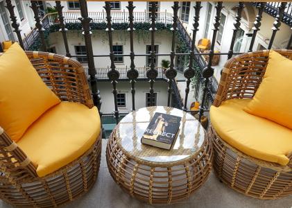 Aria Budapest by Library Collection - 15
