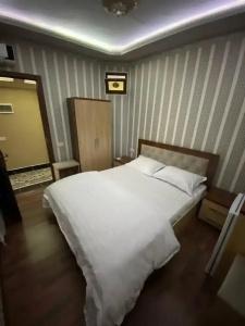Hilton Plaza 777 - 62