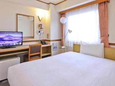 Toyoko Inn Ekimae - 49