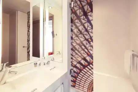 Mercure Nantes Centre Grand - 65