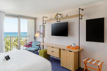 Plunge Beach Resort - 33