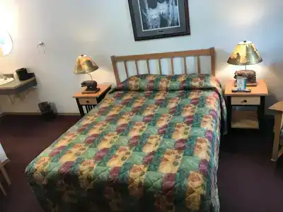 Harborview Inn - 1