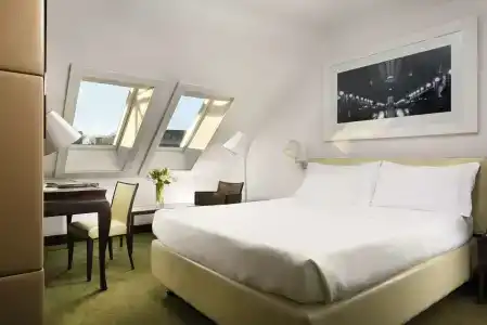 Unahotels Cusani Milano - 5