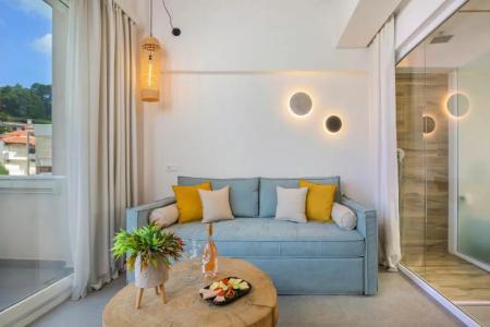 Mirablue Luxury Residences - 422