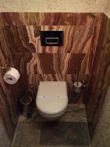 Oread Cave Suites - 312