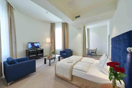 HiLight Suites - 106
