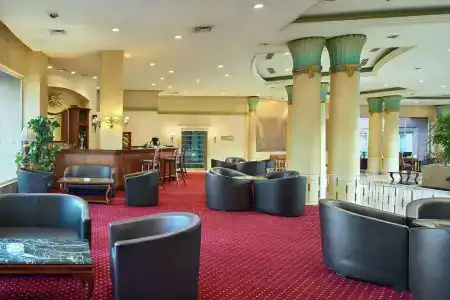 Hilton Alexandria Green Plaza - 1