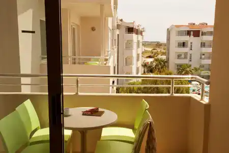 Side Resort Annex - 8