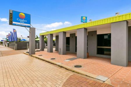 Comfort Inn on Main - 13