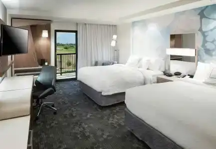 Courtyard by Marriott Alliance Town Center - 3