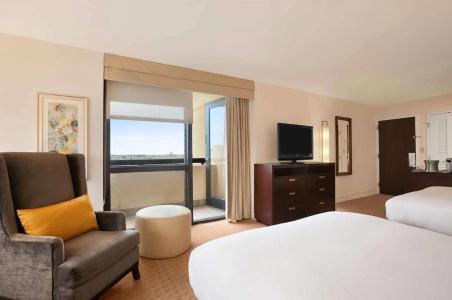 Hilton Miami Airport Blue Lagoon - 49