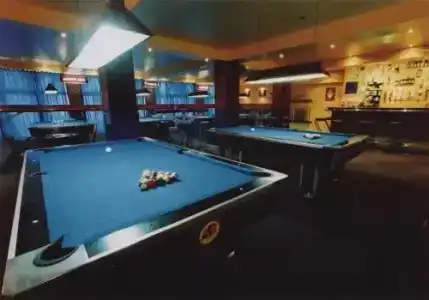 Uno - 16