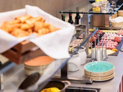 ibis Styles Bern City - 12