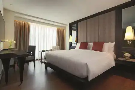 Mövenpick Sukhumvit 15 Bangkok - SHA Extra Plus Certified - 1