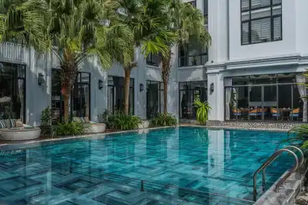 Shining Riverside & Spa - 42