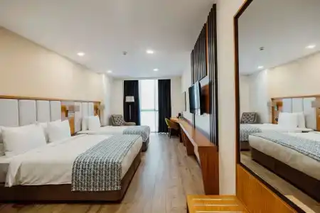 Best Western Plus - 43