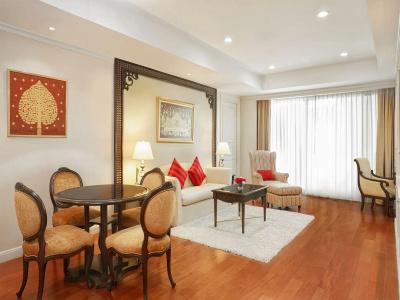 Centre Point Silom - 14