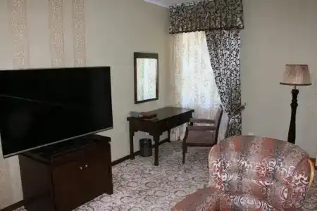 Zargaron Plaza - 133