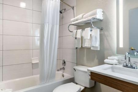 Quality Inn Downtown - near Market Square - 7