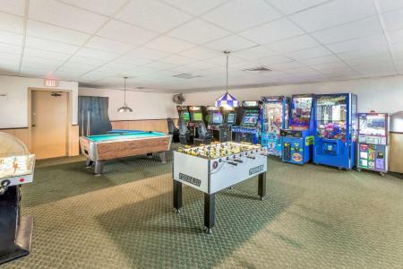 Quality Inn & Suites Downtown - 25