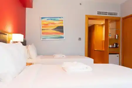 Holiday Inn, An Ihg - 24