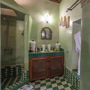 Riad Samsli - 22
