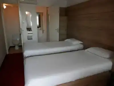L'Auberge Everde Tarbes-Ibos - 2