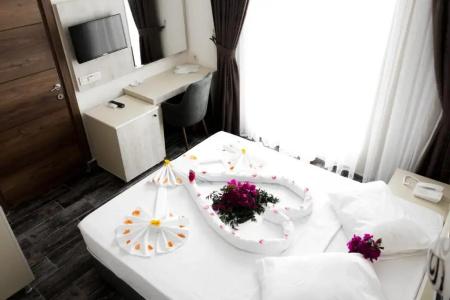 Dream Town&Restaurant - 2