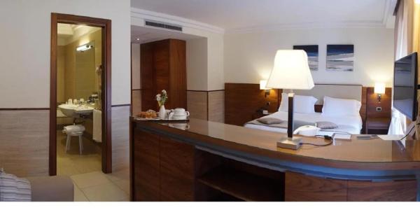 Suites & Residence - 46